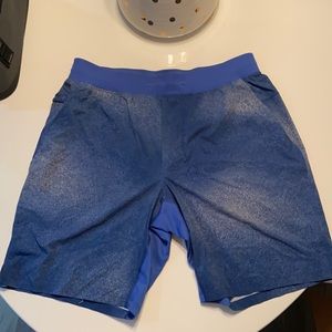 Men’s lululemon shorts - only worn twice